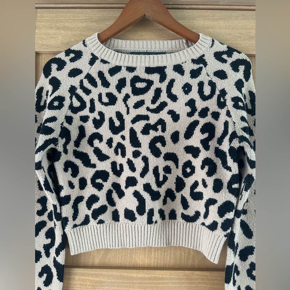 House Of Harlow 1960 x Revolve Leopard Callum Crewneck Sweater Women’s size XS​ - Picture 4 of 12